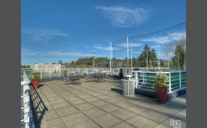 Desks - Coworking space in the Eastside Desks - Coworking space in the Eastside