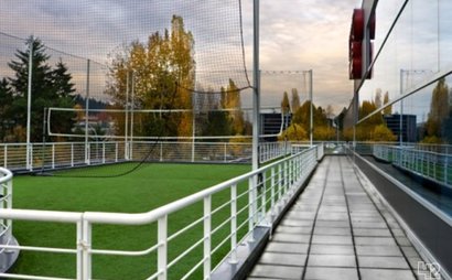 Desks - Coworking space in the Eastside Desks - Coworking space in the Eastside
