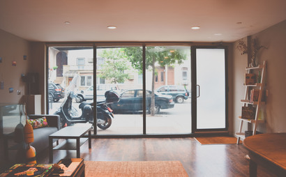 Shared desk  Shared desk