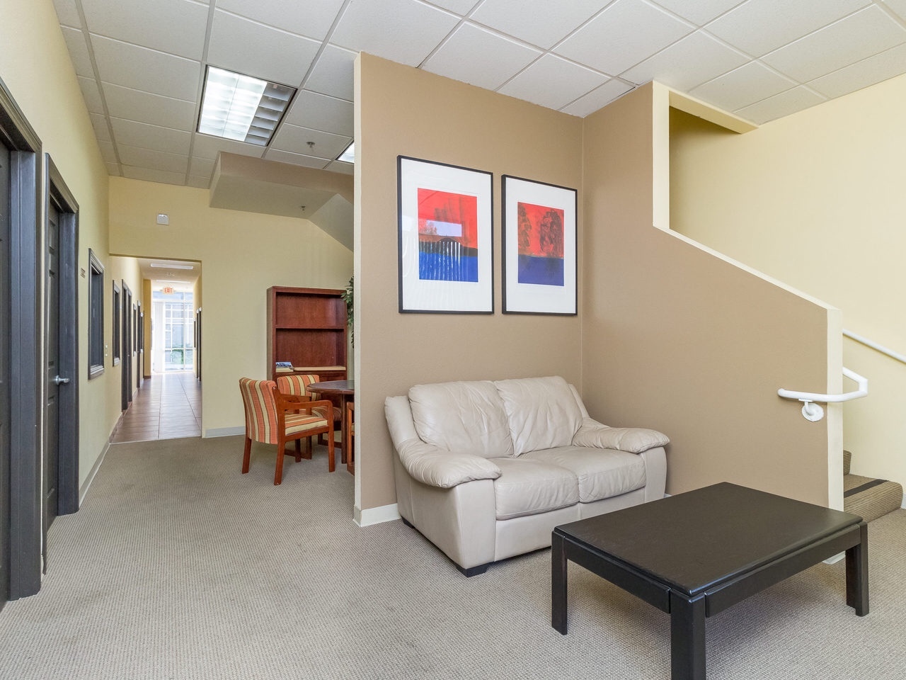 Executive office suites desks near me