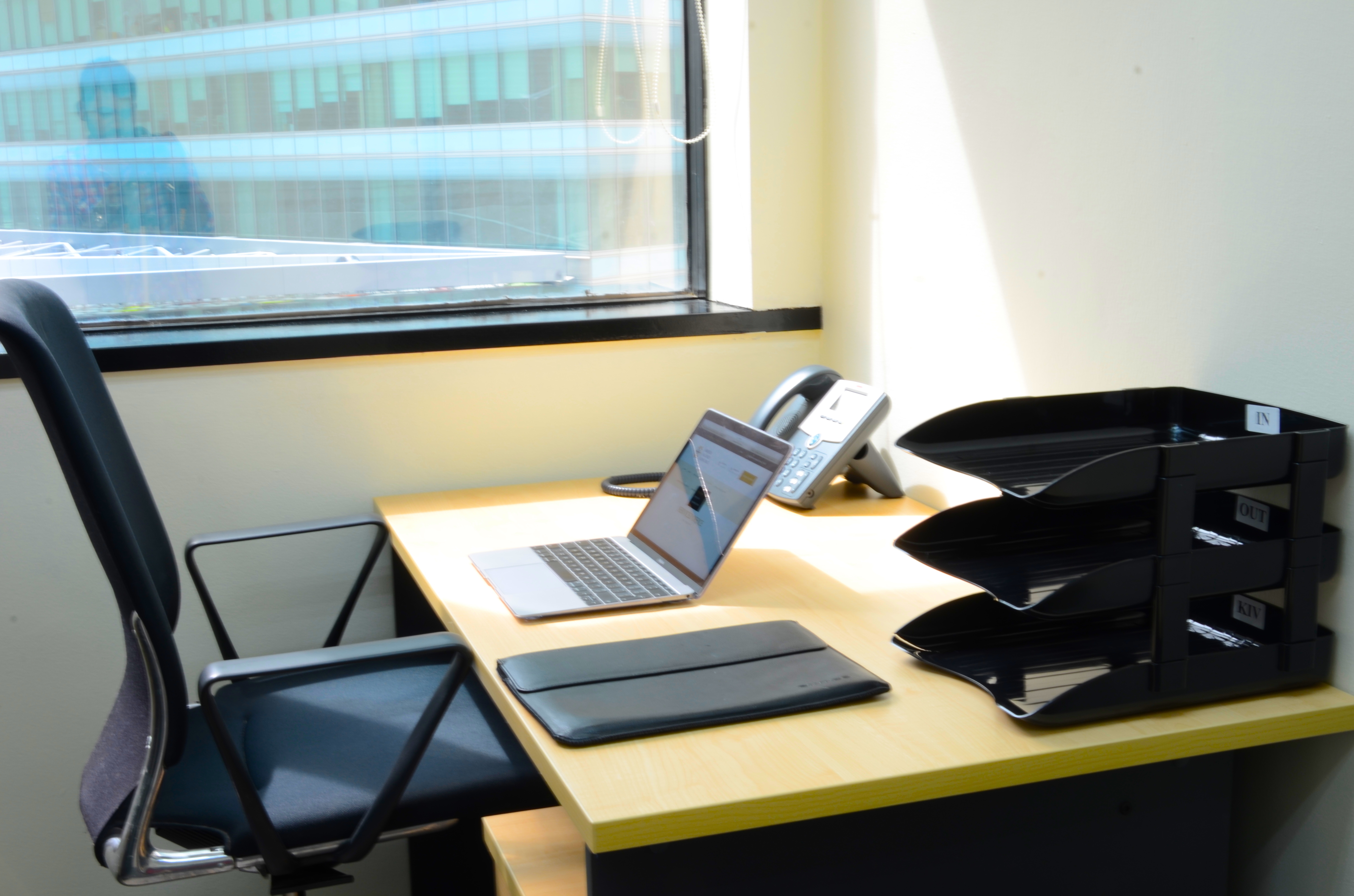 Raffles Business Concierge (2 seater)