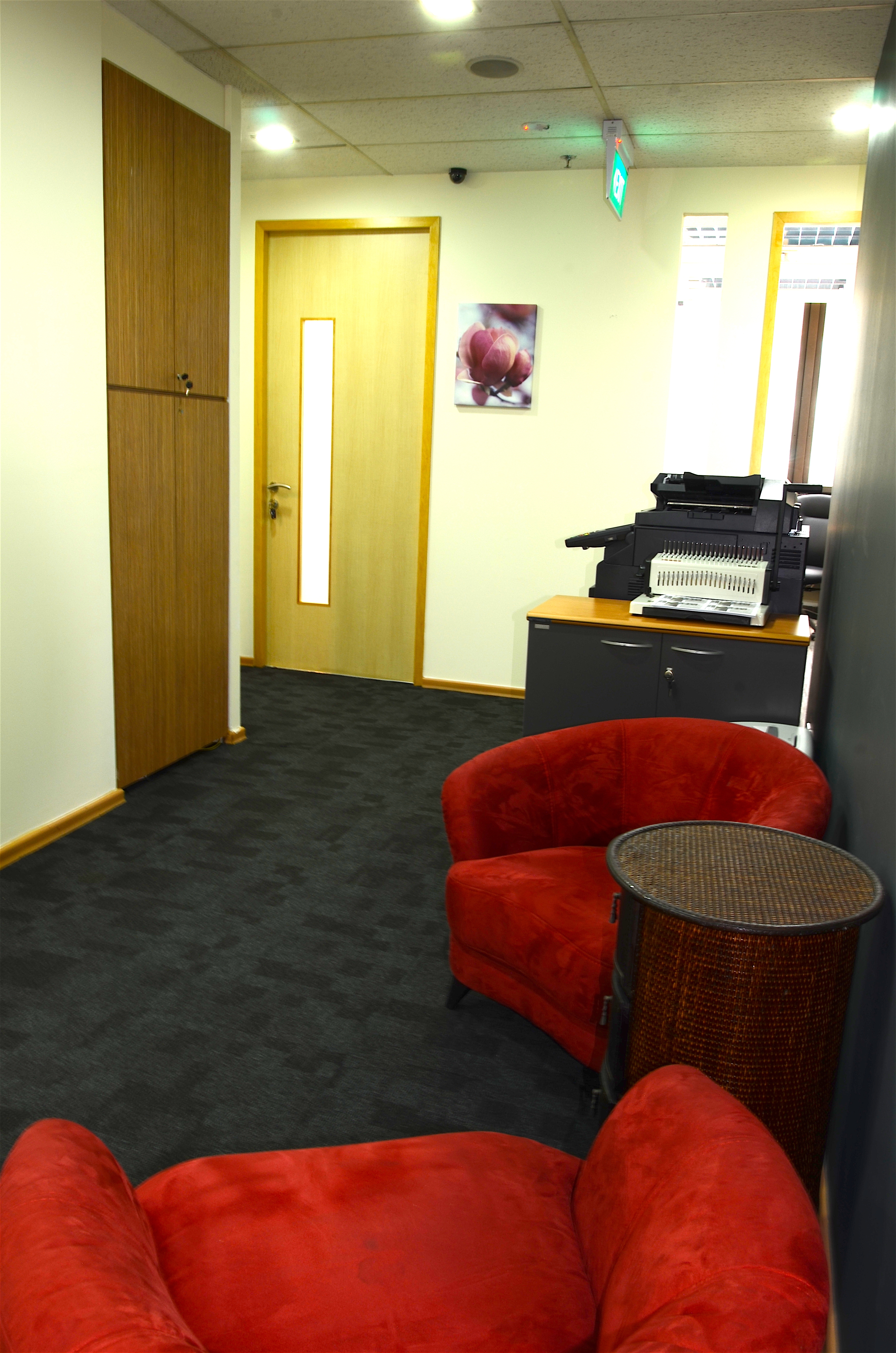 Raffles Business Concierge (2 seater)