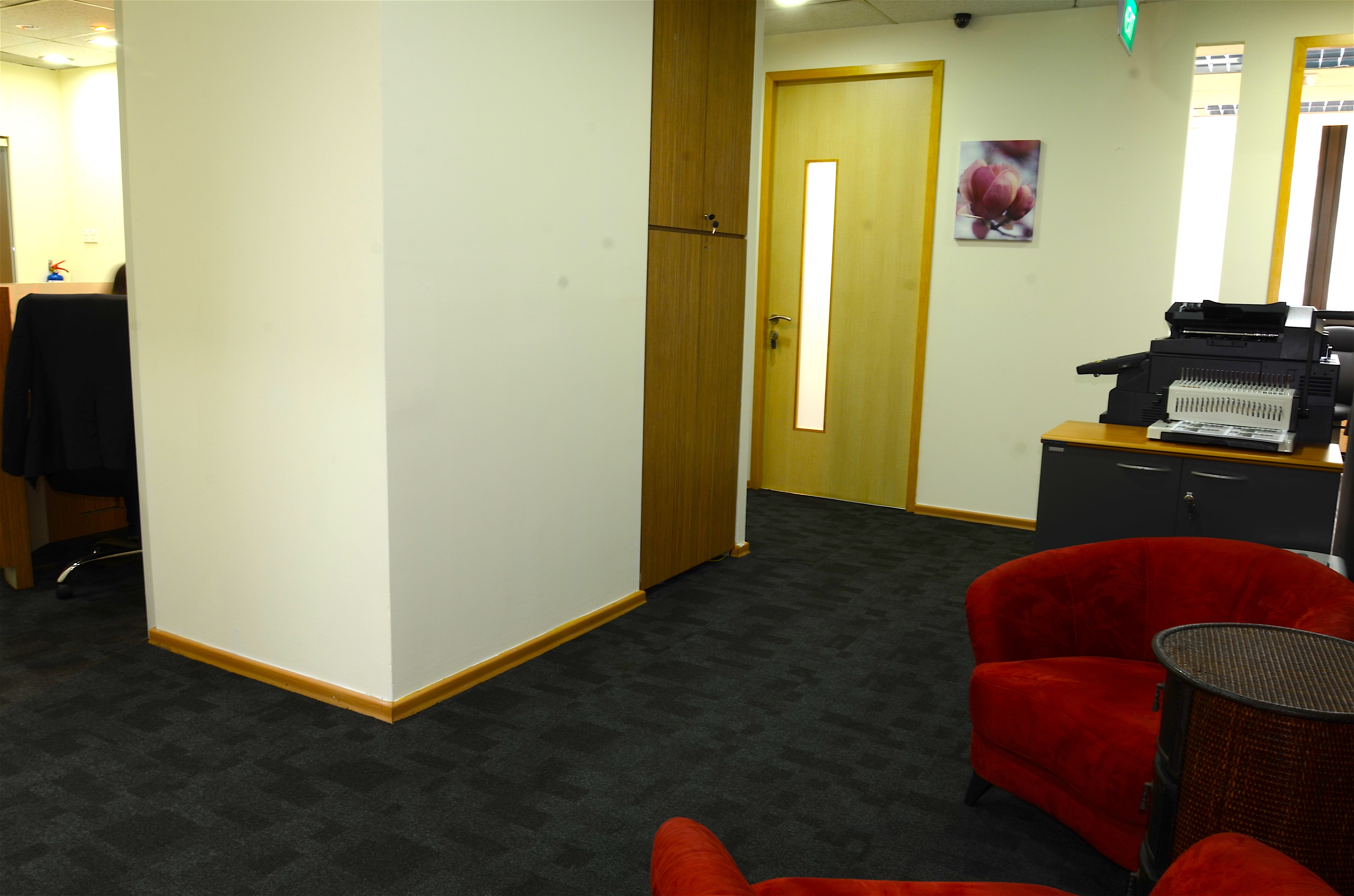 Raffles Business Concierge (2 seater)