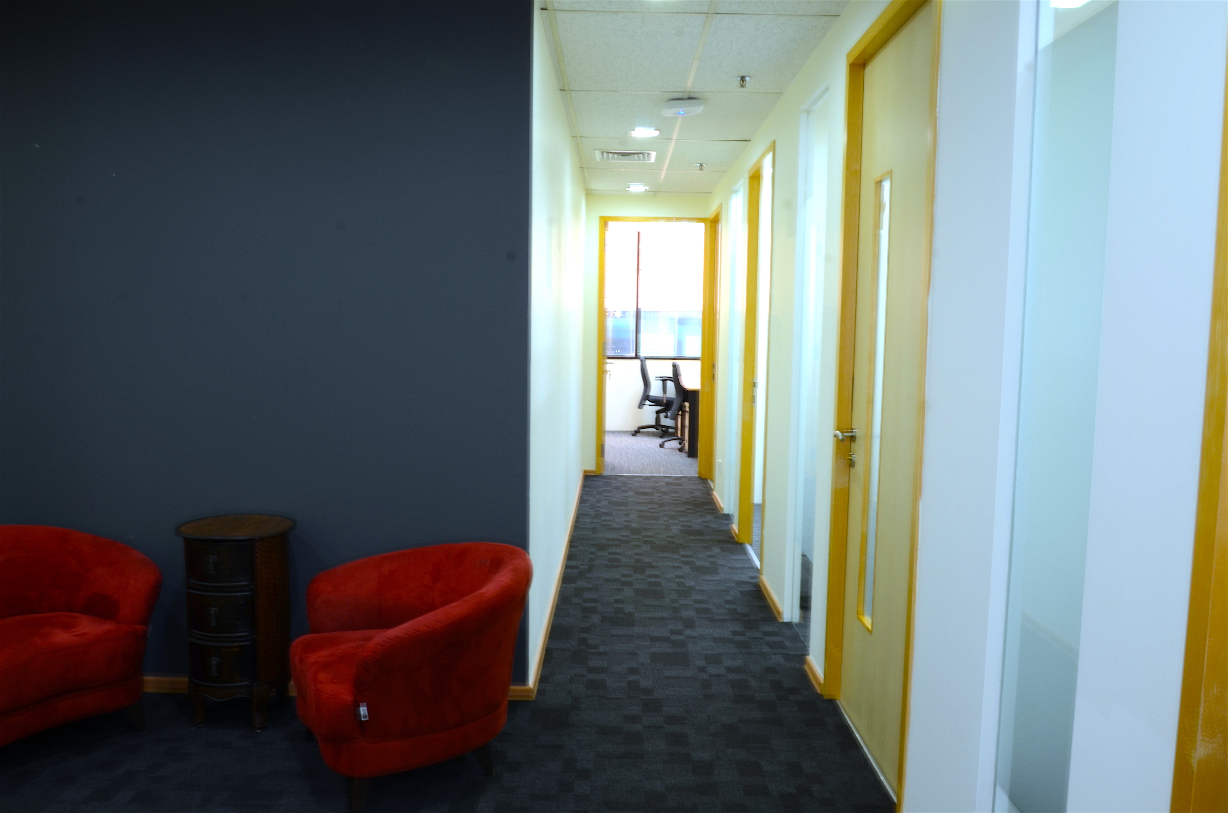 Raffles Business Concierge (2 seater)