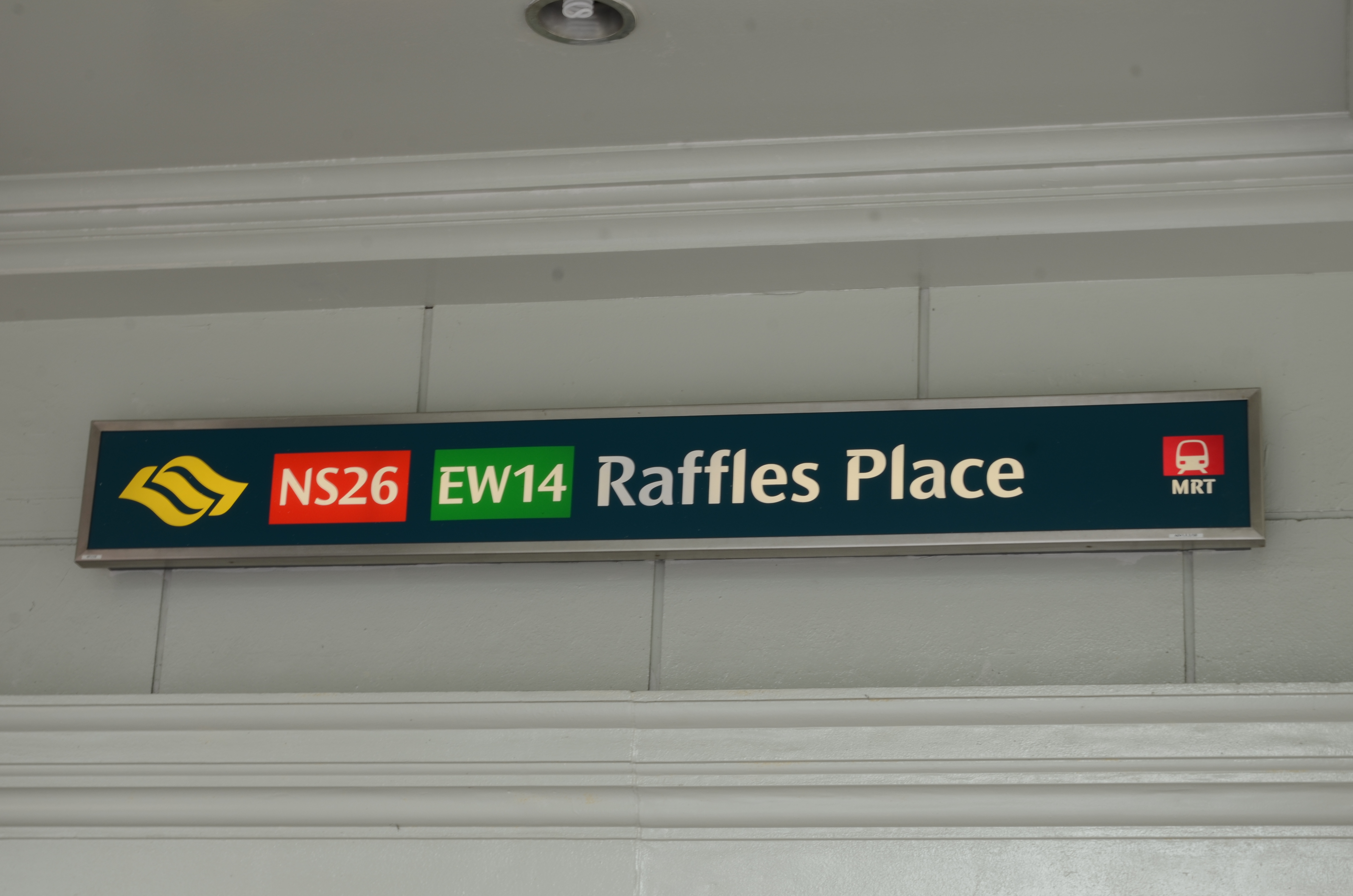 Raffles Business Concierge (2 seater)