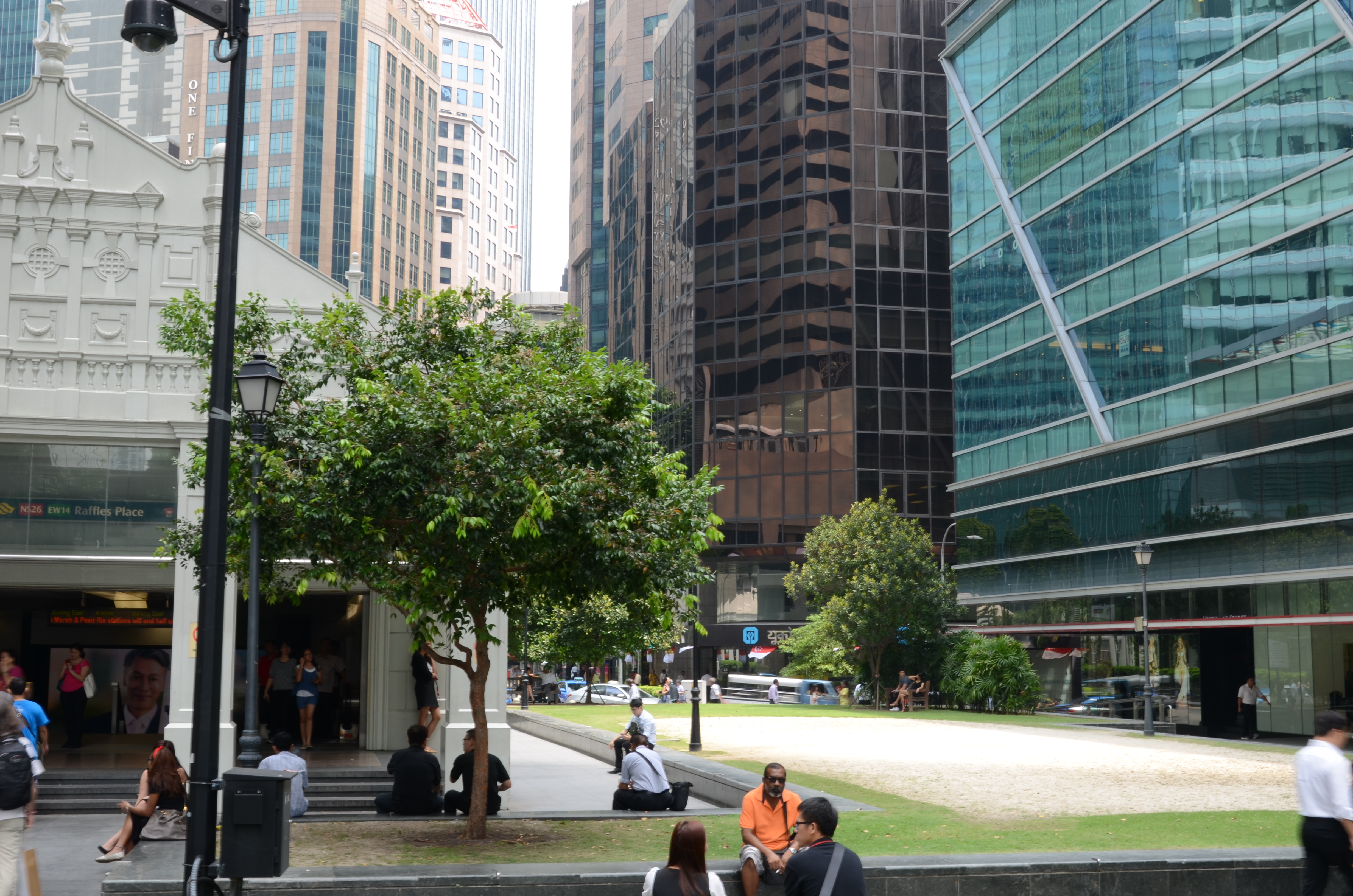 Raffles Business Concierge (2 seater)