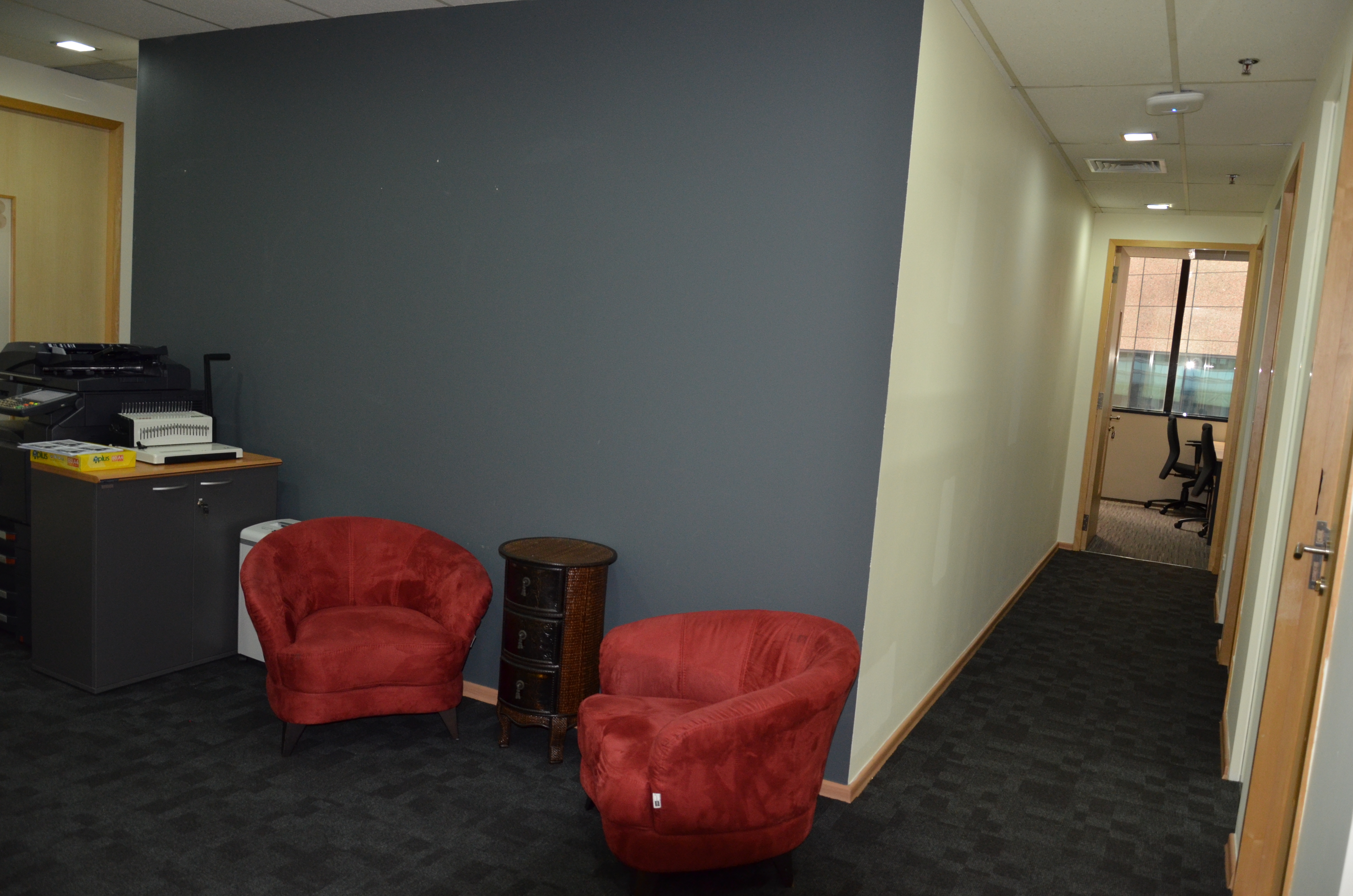 Raffles Business Concierge (2 seater)