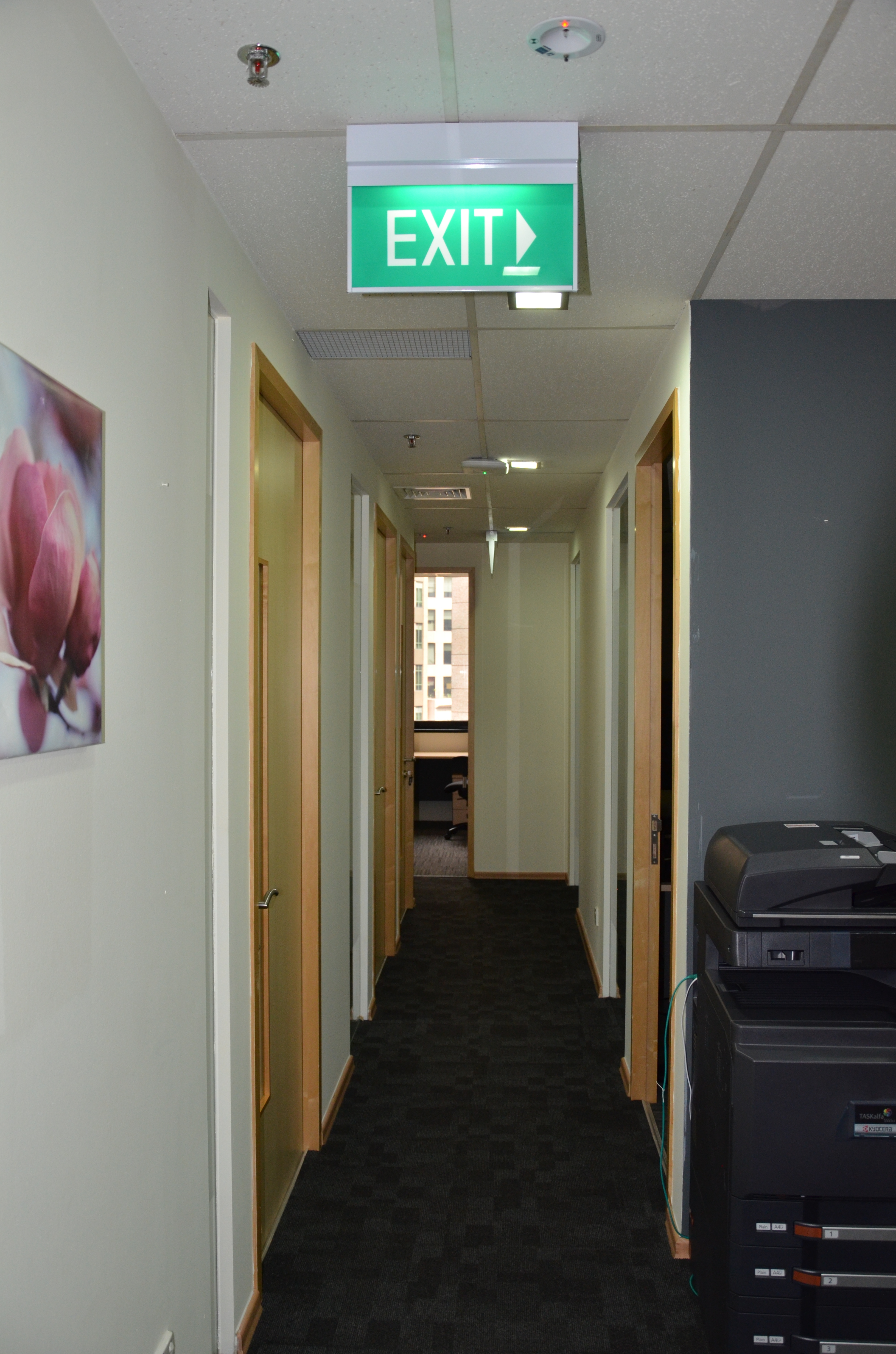 Raffles Business Concierge (2 seater)