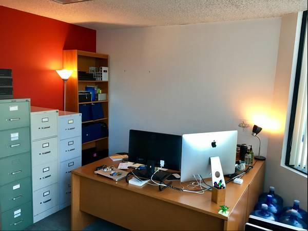 SHARED OFFICE SPACE AVAILABLE NOW: Corner Kearny and Jackson SHARED OFFICE SPACE AVAILABLE NOW: Corner Kearny and Jackson