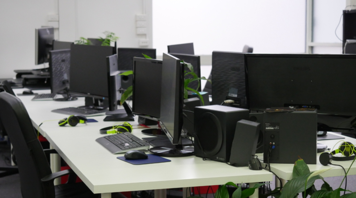 Dedicated Desk at Jumbla Dedicated Desk at Jumbla