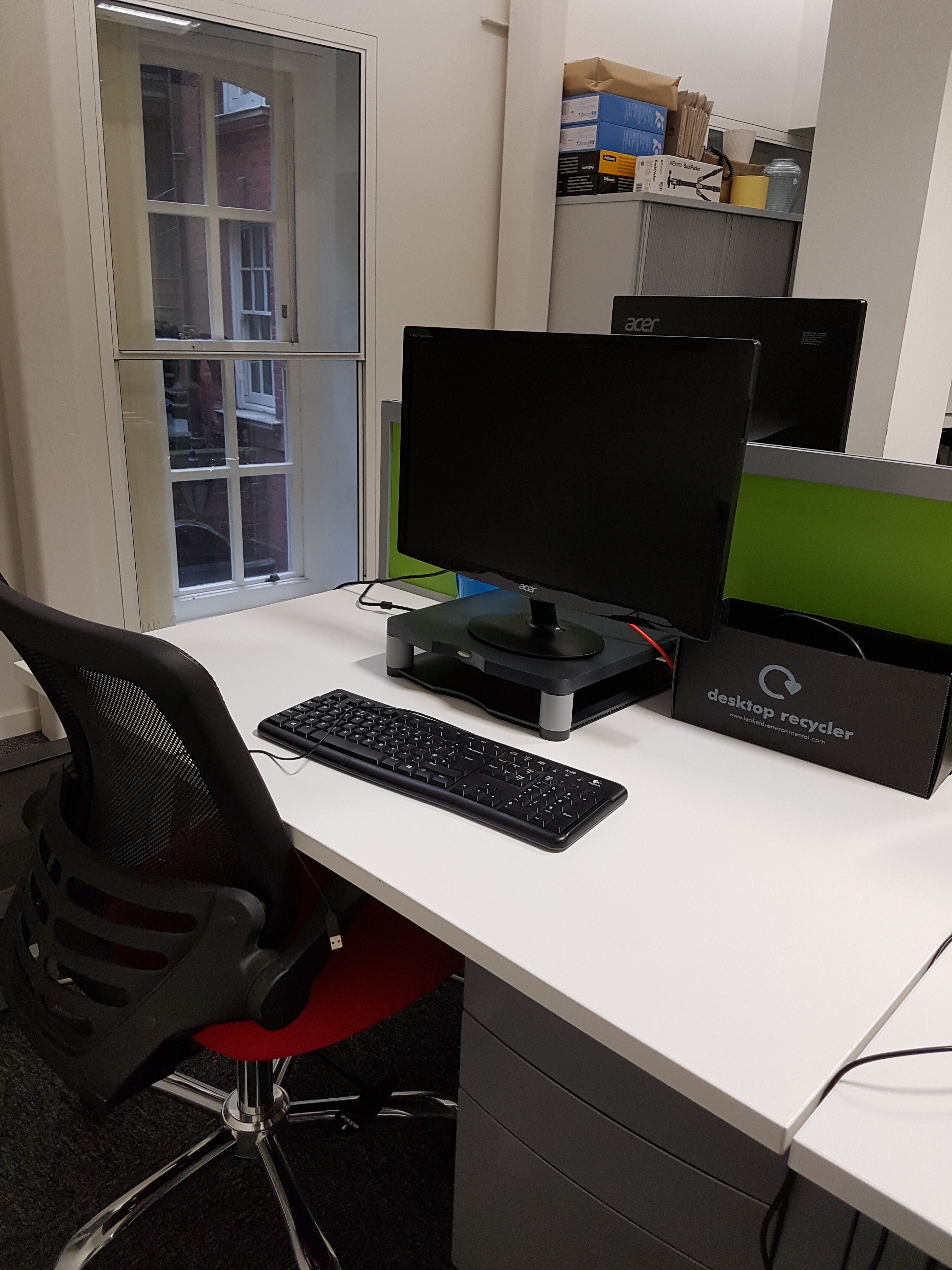 Great desk space in Bank, London