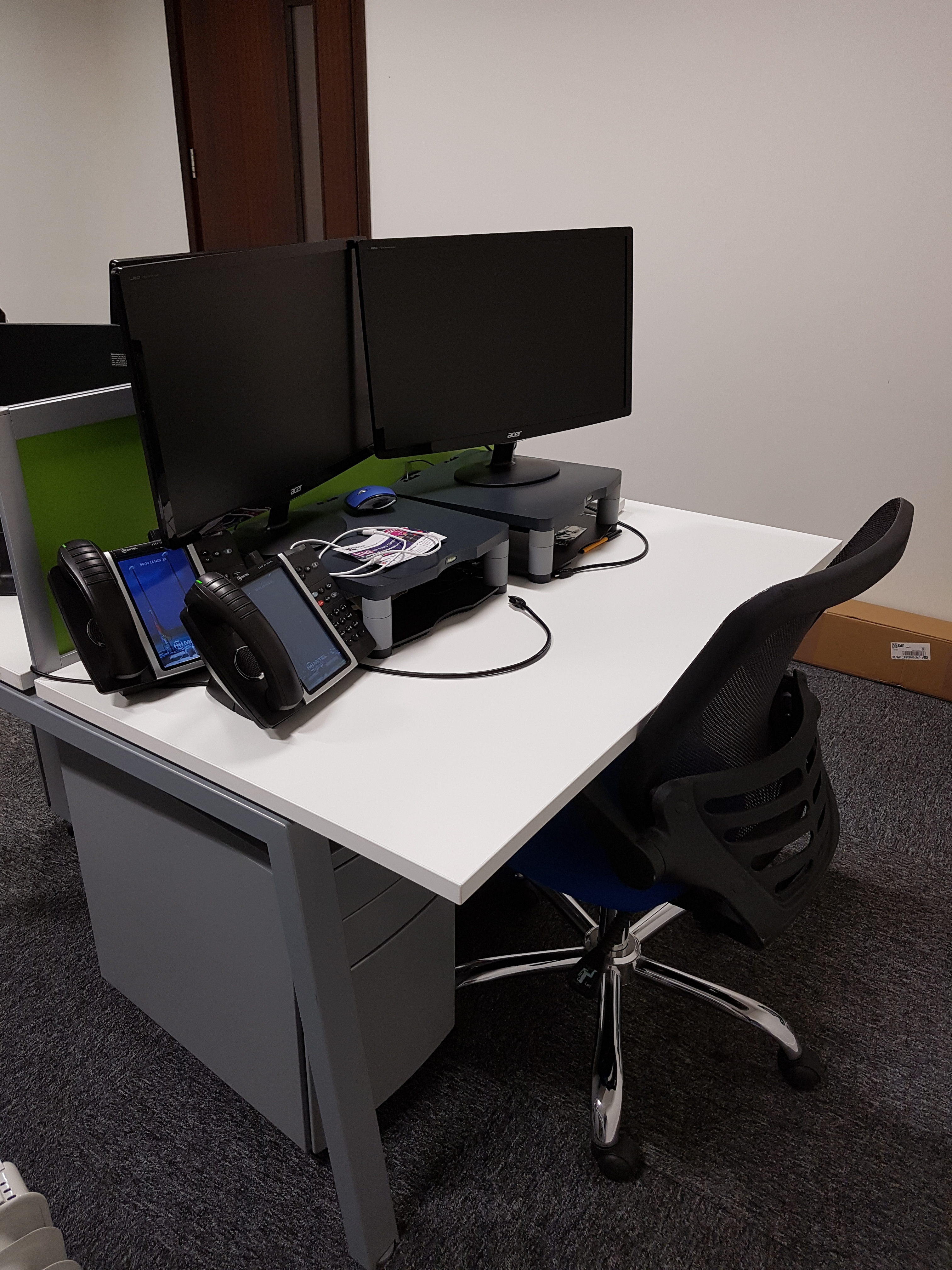 Great desk space in Bank, London Great desk space in Bank, London