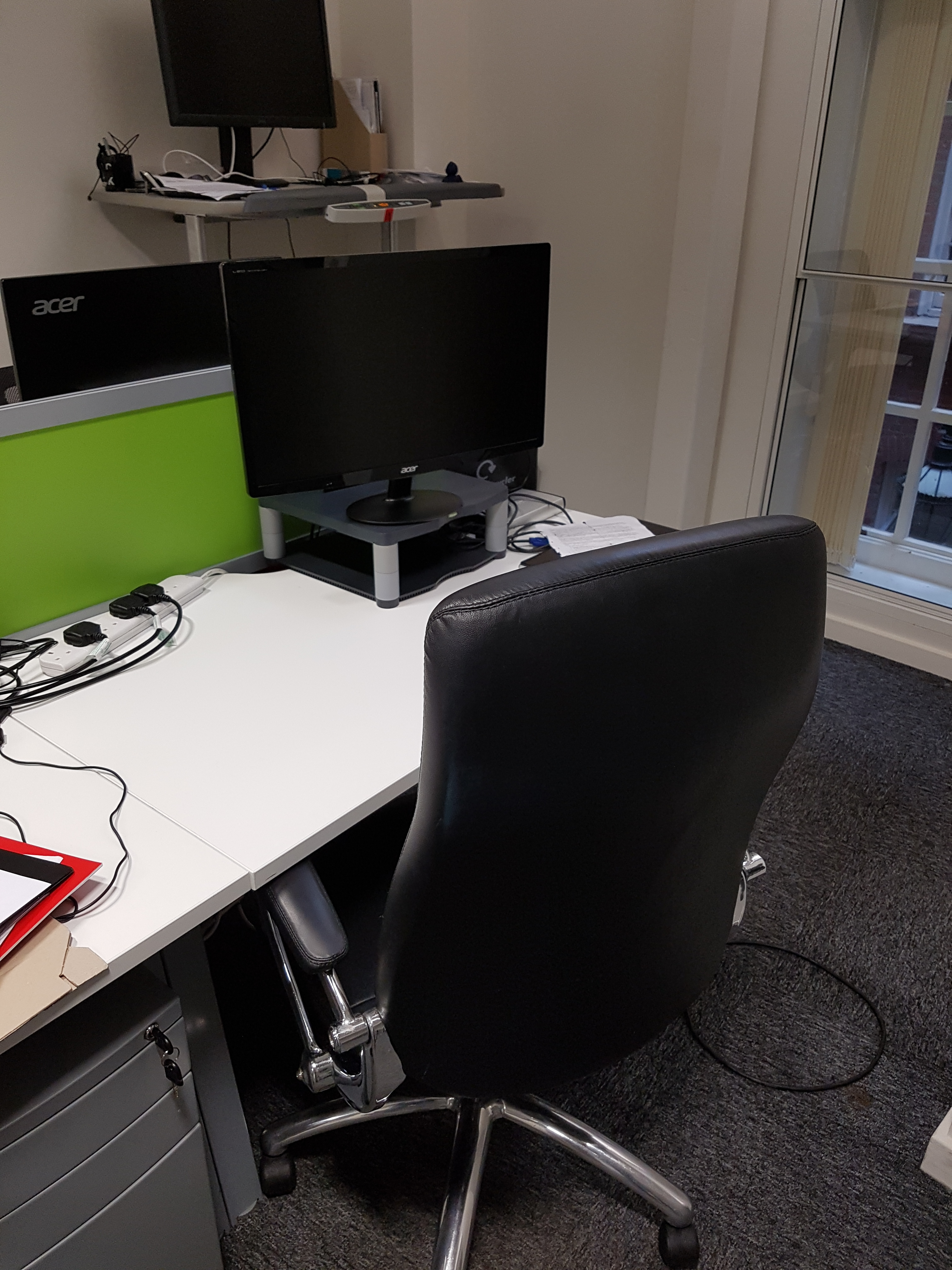 Great desk space in Bank, London Great desk space in Bank, London