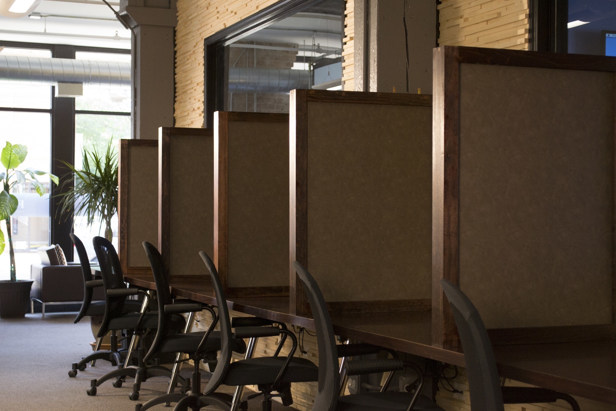 Semi-Private Workspace Semi-Private Workspace