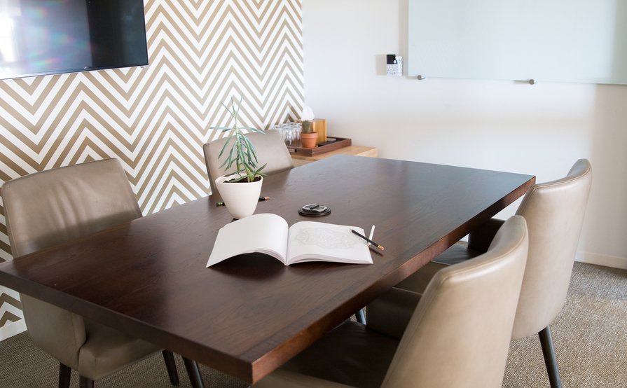 Square 1 Meeting room for 4-6 Square 1 Meeting room for 4-6