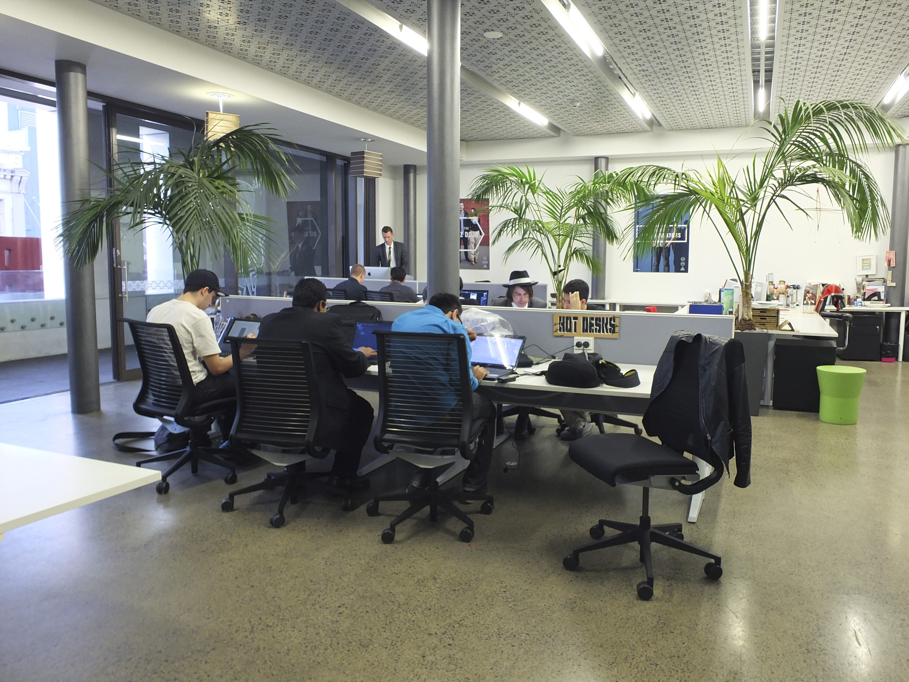 Full-Time Hotdesk Full-Time Hotdesk