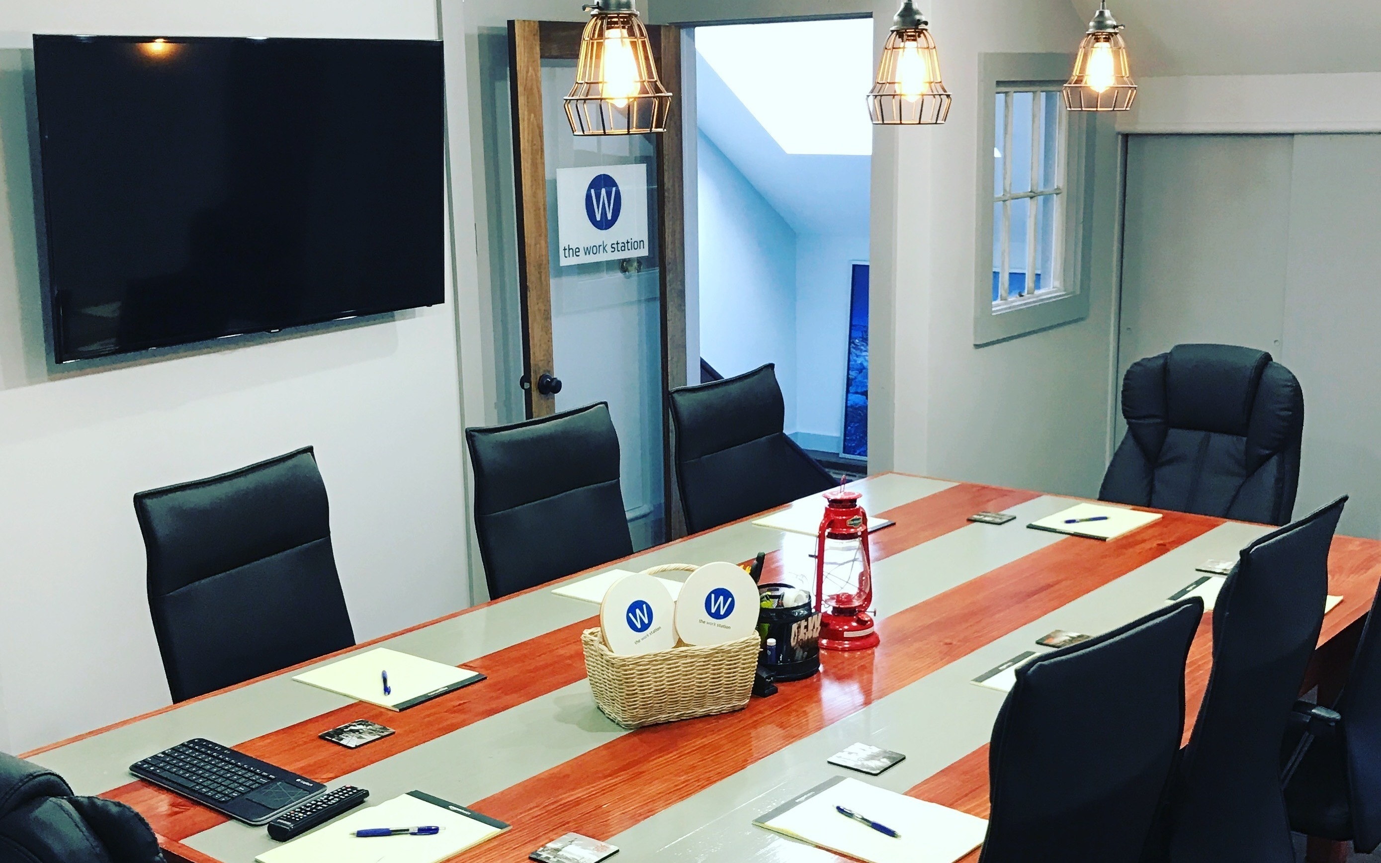 Multipurpose Conference Room Rental Desks Near Me