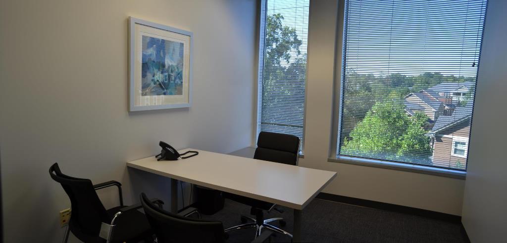 Day Office - Peachtree Offices at Perimeter | Free Parking Day Office - Peachtree Offices at Perimeter | Free Parking