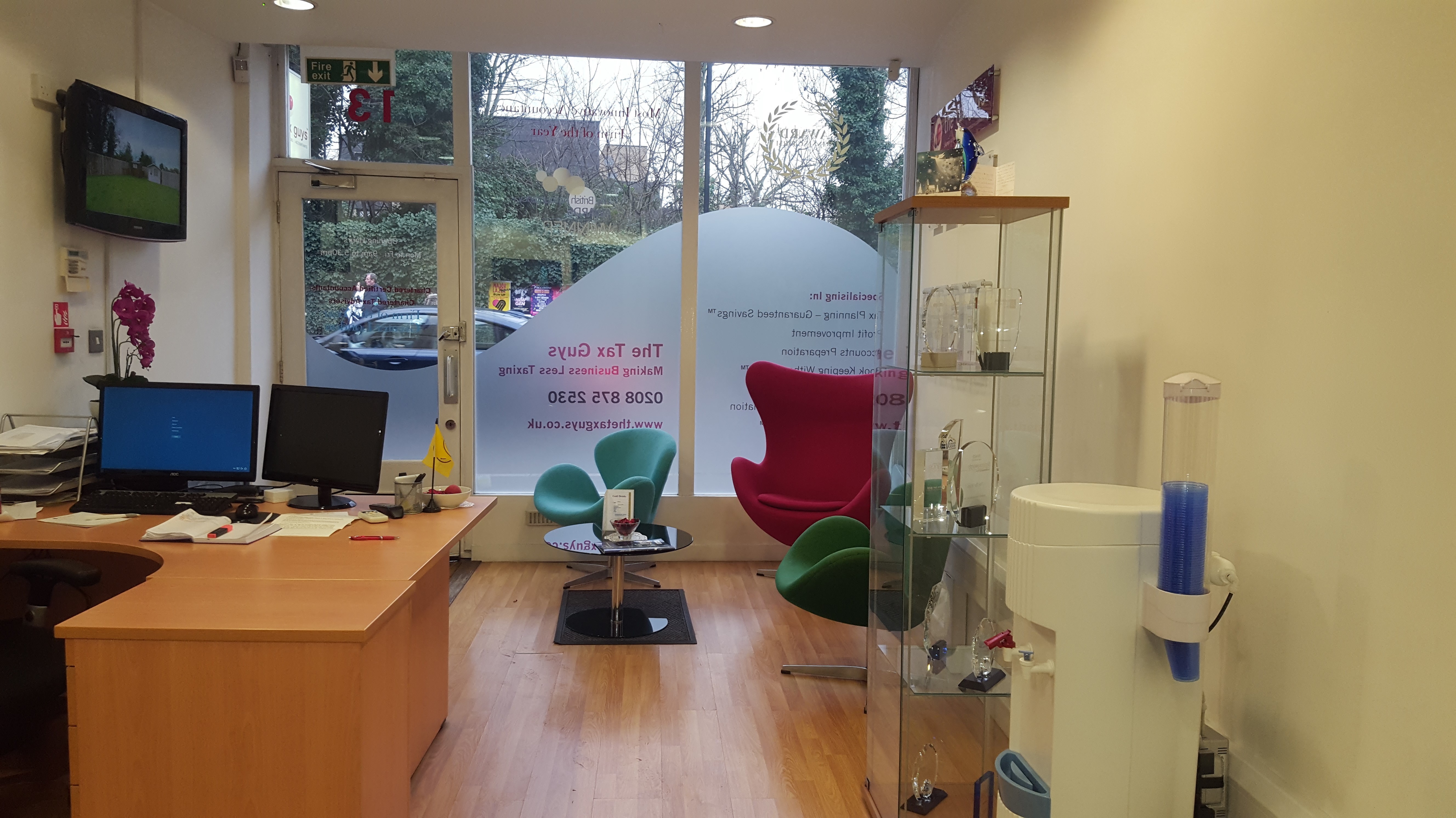 Office desk space in Wandsworth ideal for an individual in the Accounting industry. Office desk space in Wandsworth ideal for an individual in the Accounting industry.