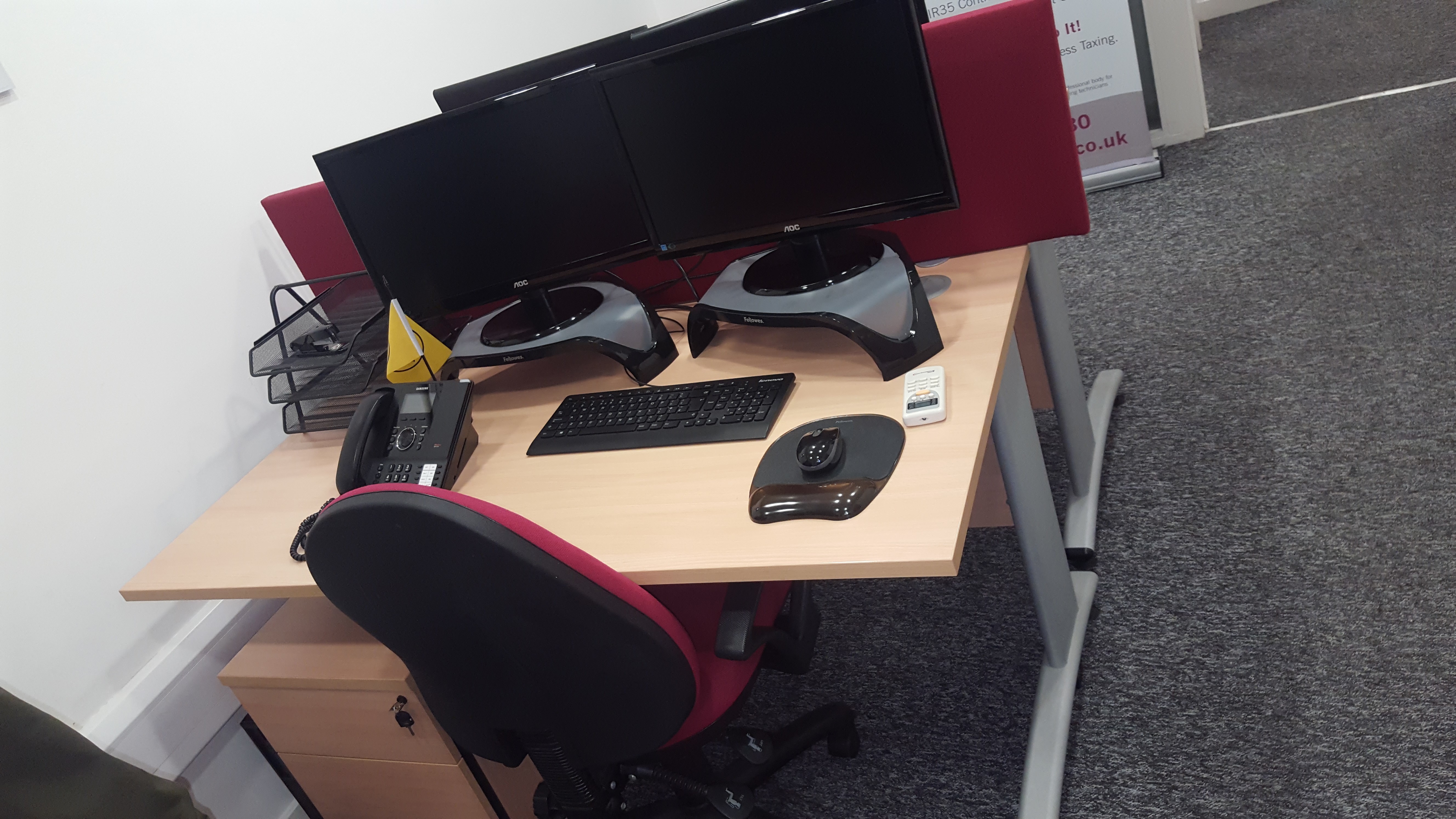 Office desk space in Wandsworth ideal for an individual in the Accounting industry. Office desk space in Wandsworth ideal for an individual in the Accounting industry.