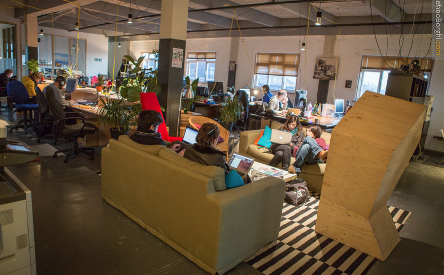 ☼Co–working / Coworking / Start-up Desk ☕Free tea, 24/7 Access & Super High-Speed Internet Within a Friendly and Creative Environment ☼Co–working / Coworking / Start-up Desk ☕Free tea, 24/7 Access & Super High-Speed Internet Within a Friendly and Creative Environment
