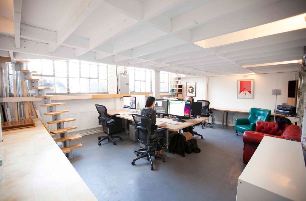 Desk spaces for rent in Hackney Wick Post Production Studio, with super fast internet!