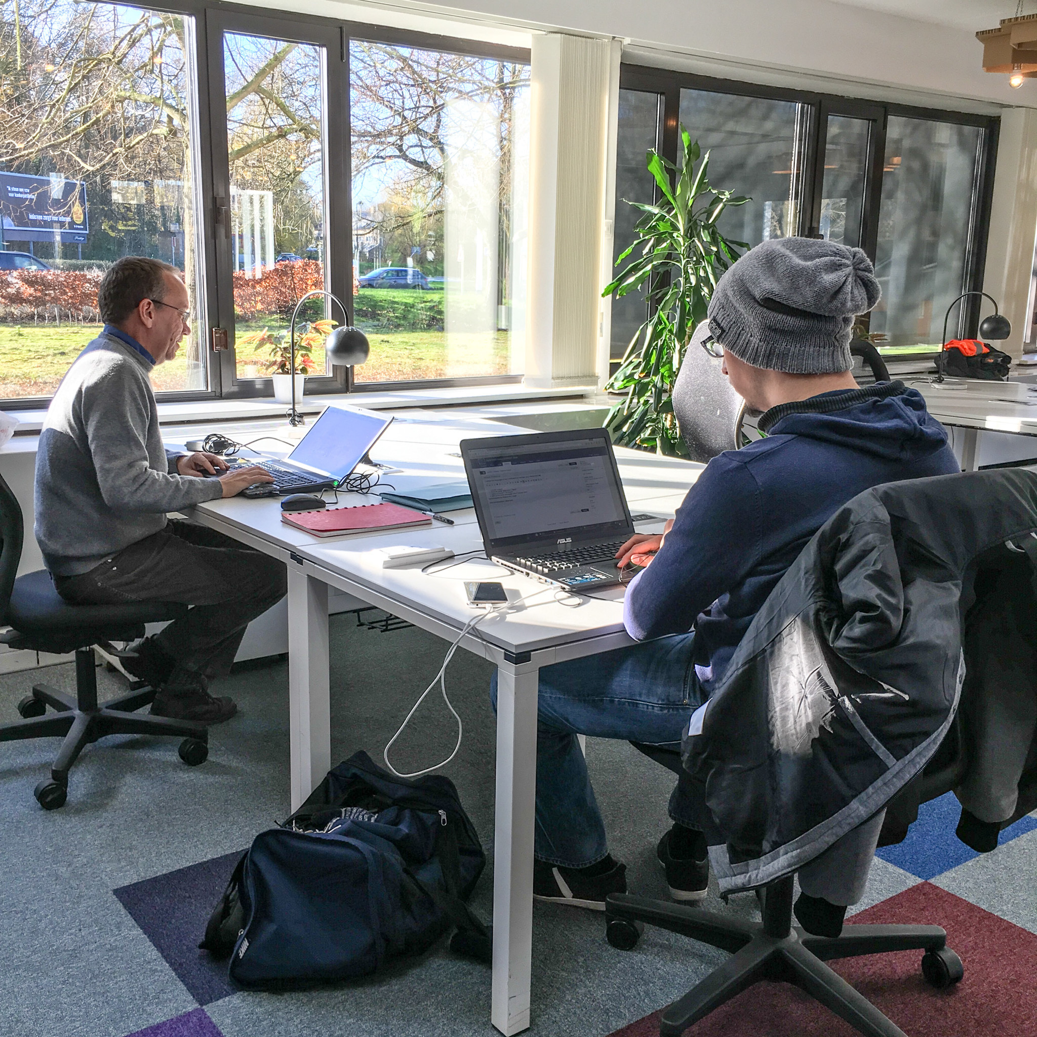 Coworking desk Coworking desk