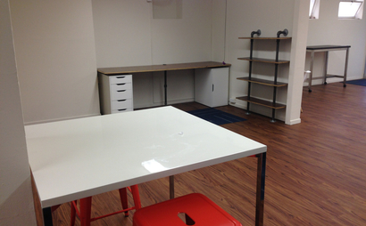 Studio desk Studio desk