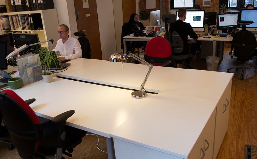 Bermondsey Street SE1 in friendly warehouse space Bermondsey Street SE1 in friendly warehouse space