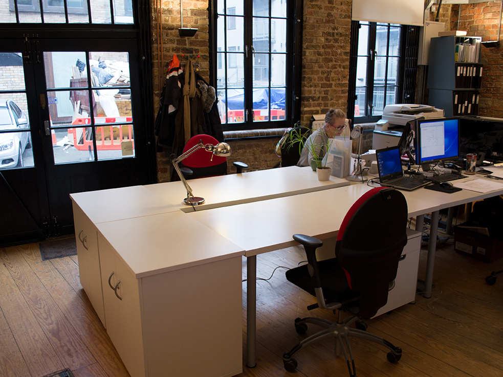Bermondsey Street SE1 in friendly warehouse space Bermondsey Street SE1 in friendly warehouse space