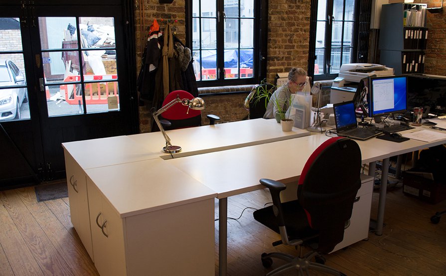 Bermondsey Street SE1 in friendly warehouse space Bermondsey Street SE1 in friendly warehouse space