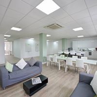 Hot Desks And Co-Worker Desks Availible