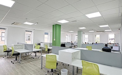 Hot Desks And Co-Worker Desks Availible Hot Desks And Co-Worker Desks Availible