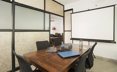 Meeting room Meeting room