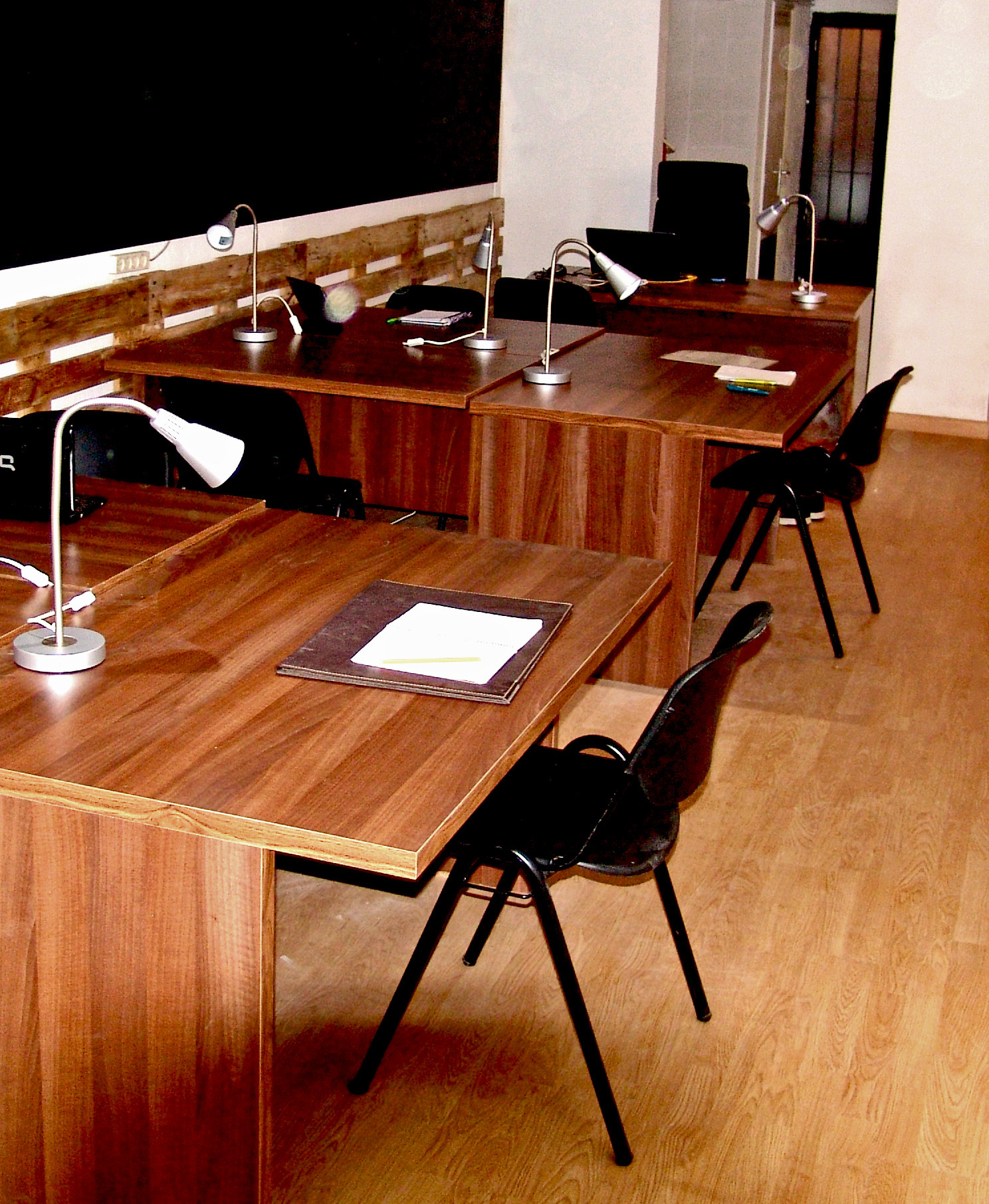Big Desk | Desks Near Me