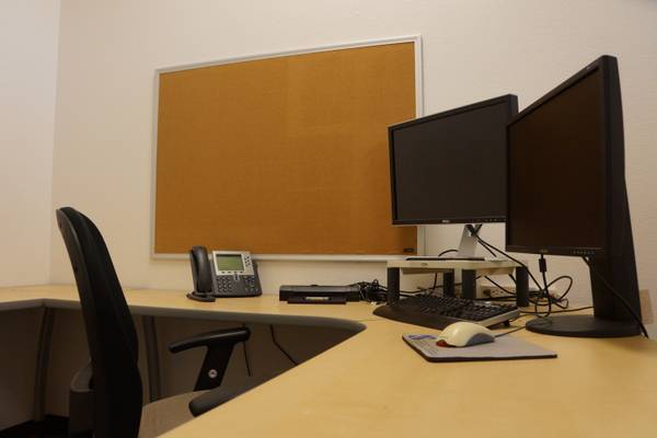 Private Deluxe Office 95sqft Private Deluxe Office 95sqft