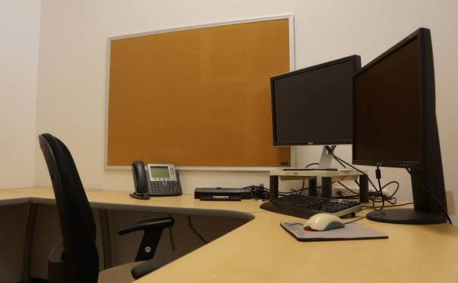 Private Deluxe Office 95sqft Private Deluxe Office 95sqft