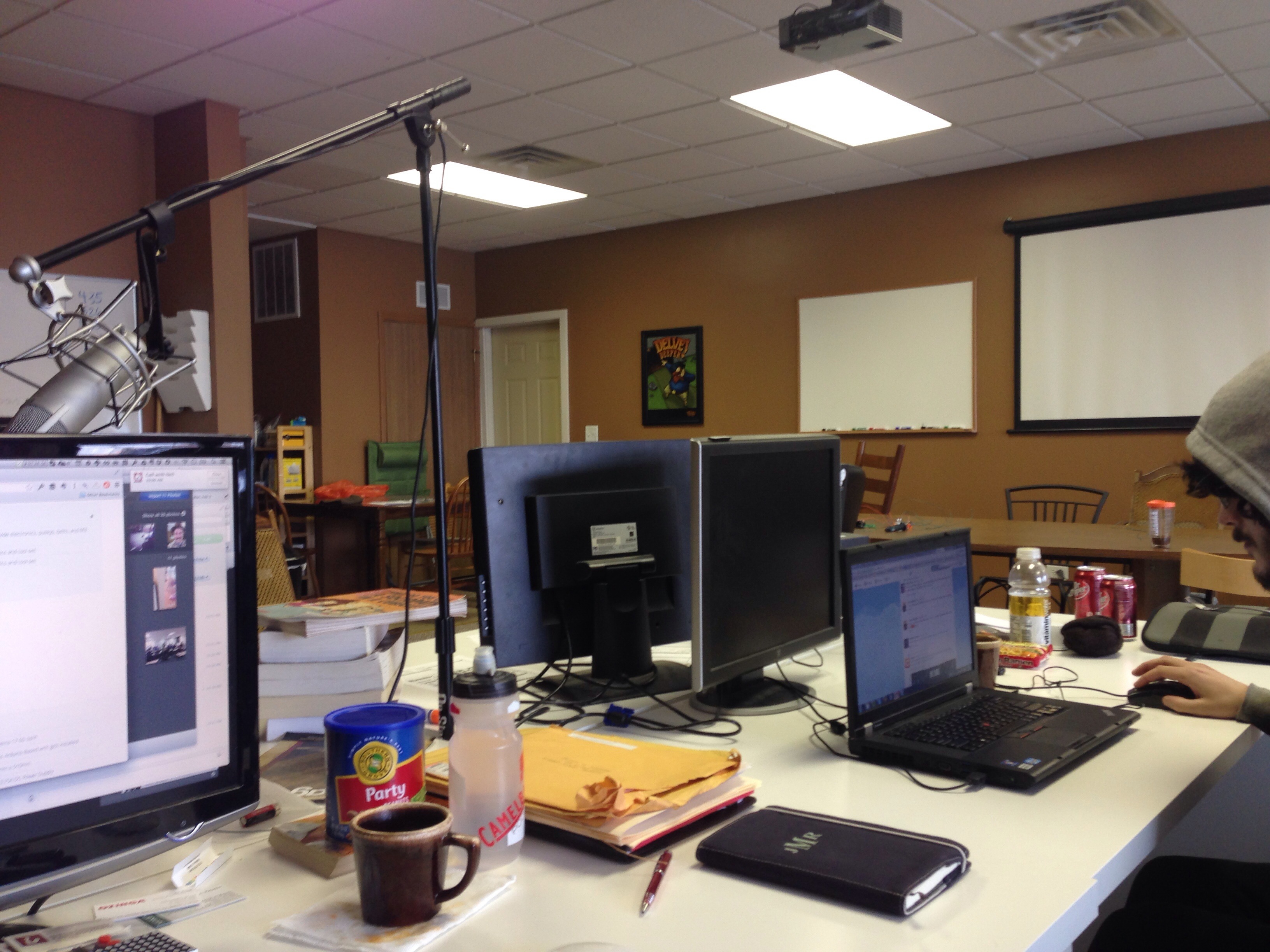 Desk and storage space Desks Near Me