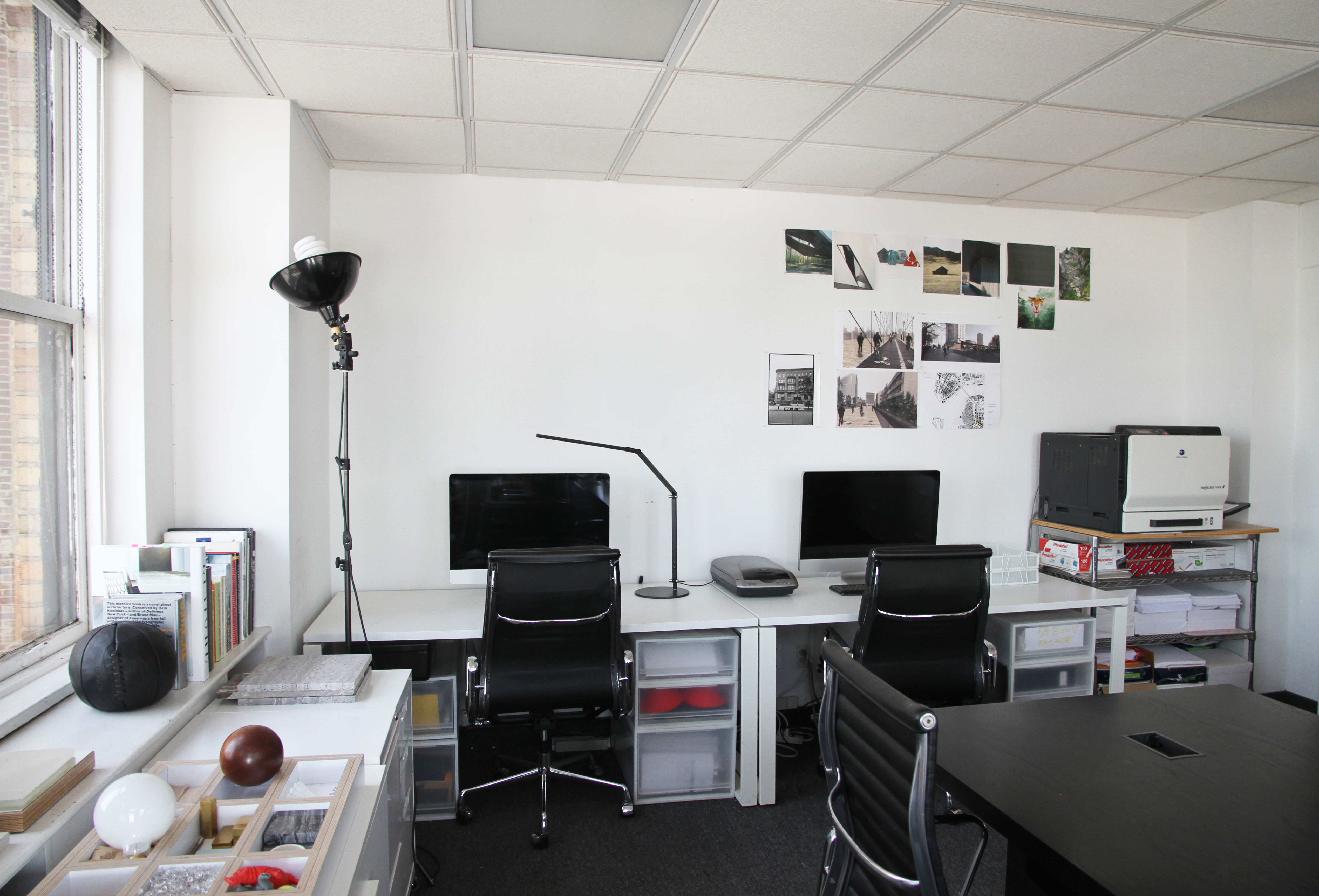 Entire 340 sf corner creative office on the 21st floor of a 1930's office building in Tribeca. Awesome unblocked views to the north and the east Entire 340 sf corner creative office on the 21st floor of a 1930's office building in Tribeca. Awesome unblocked views to the north and the east