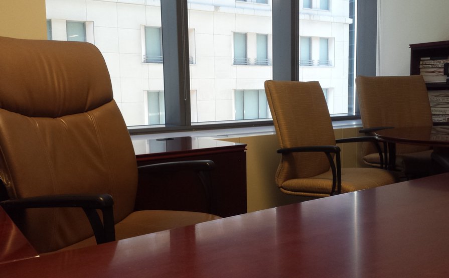 Private Office with lots of Natural Light (Windows) Private Office with lots of Natural Light (Windows)