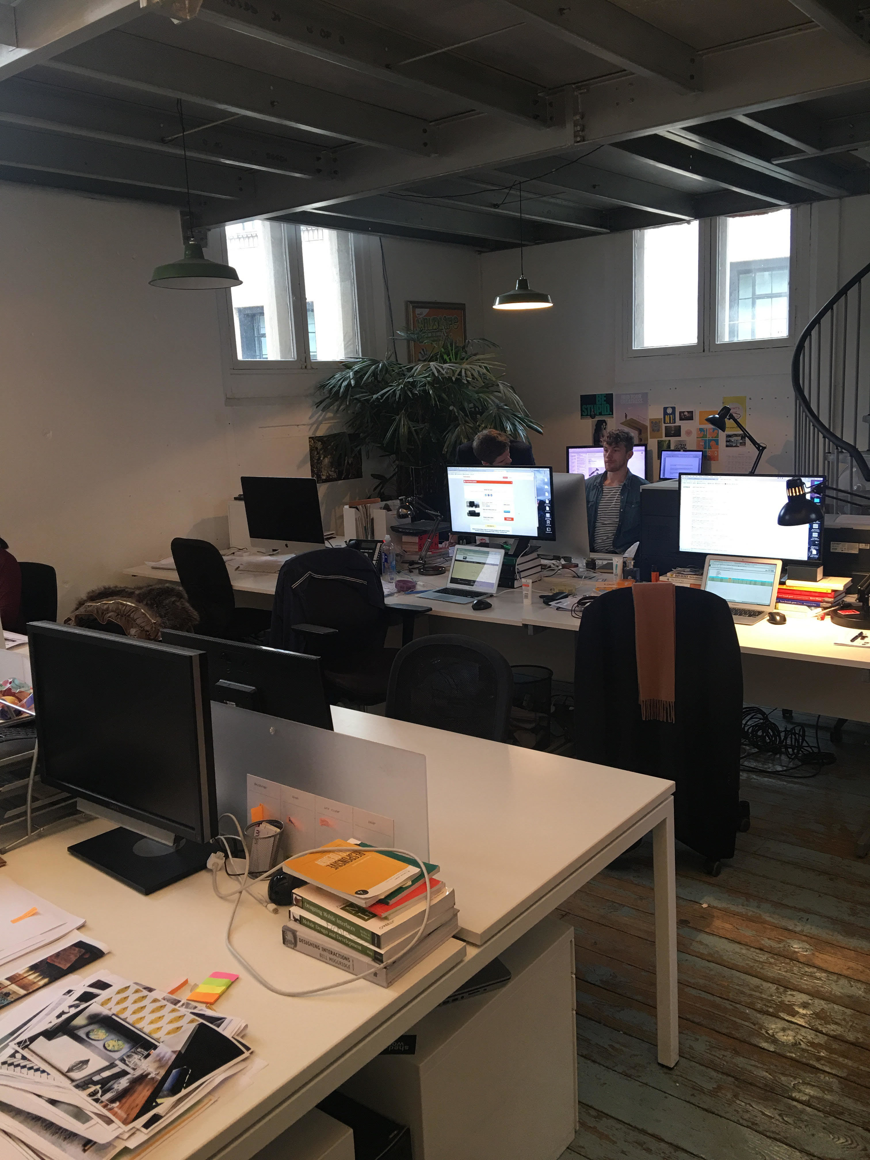 2 Office Desks Available to Rent