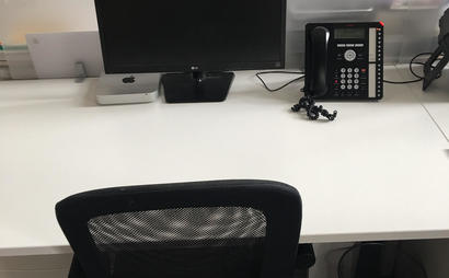 2 Office Desks Available to Rent 2 Office Desks Available to Rent