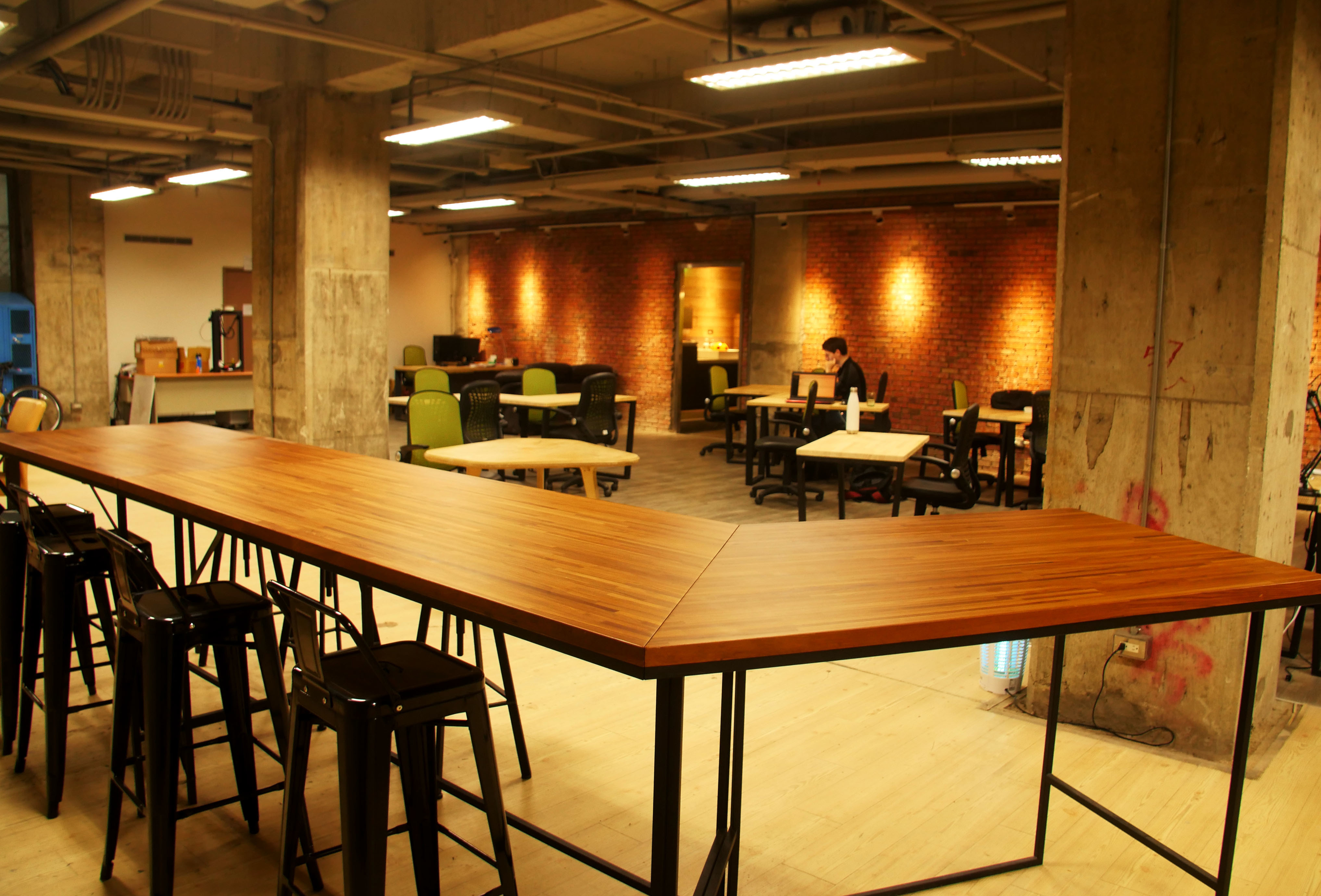 FutureWard Central-Private Office FutureWard Central-Private Office