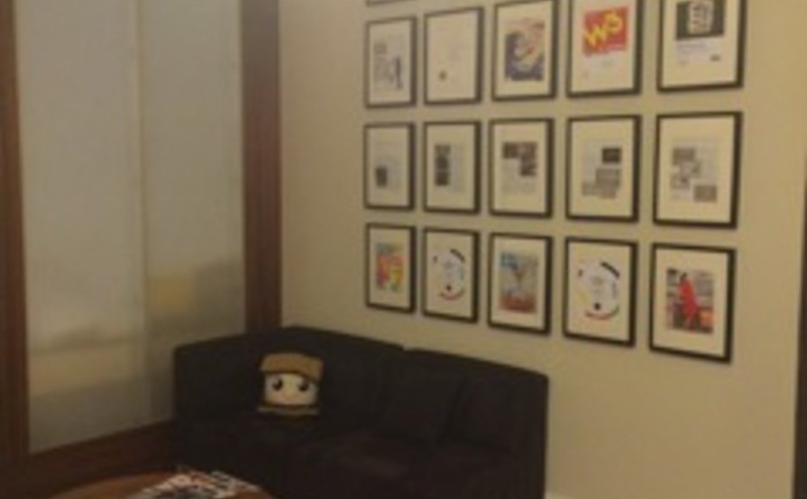 8 desks available in Chelsea Design Firm 8 desks available in Chelsea Design Firm