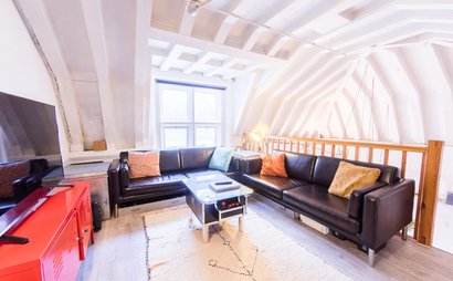 2 Office Desks Available to Rent 2 Office Desks Available to Rent