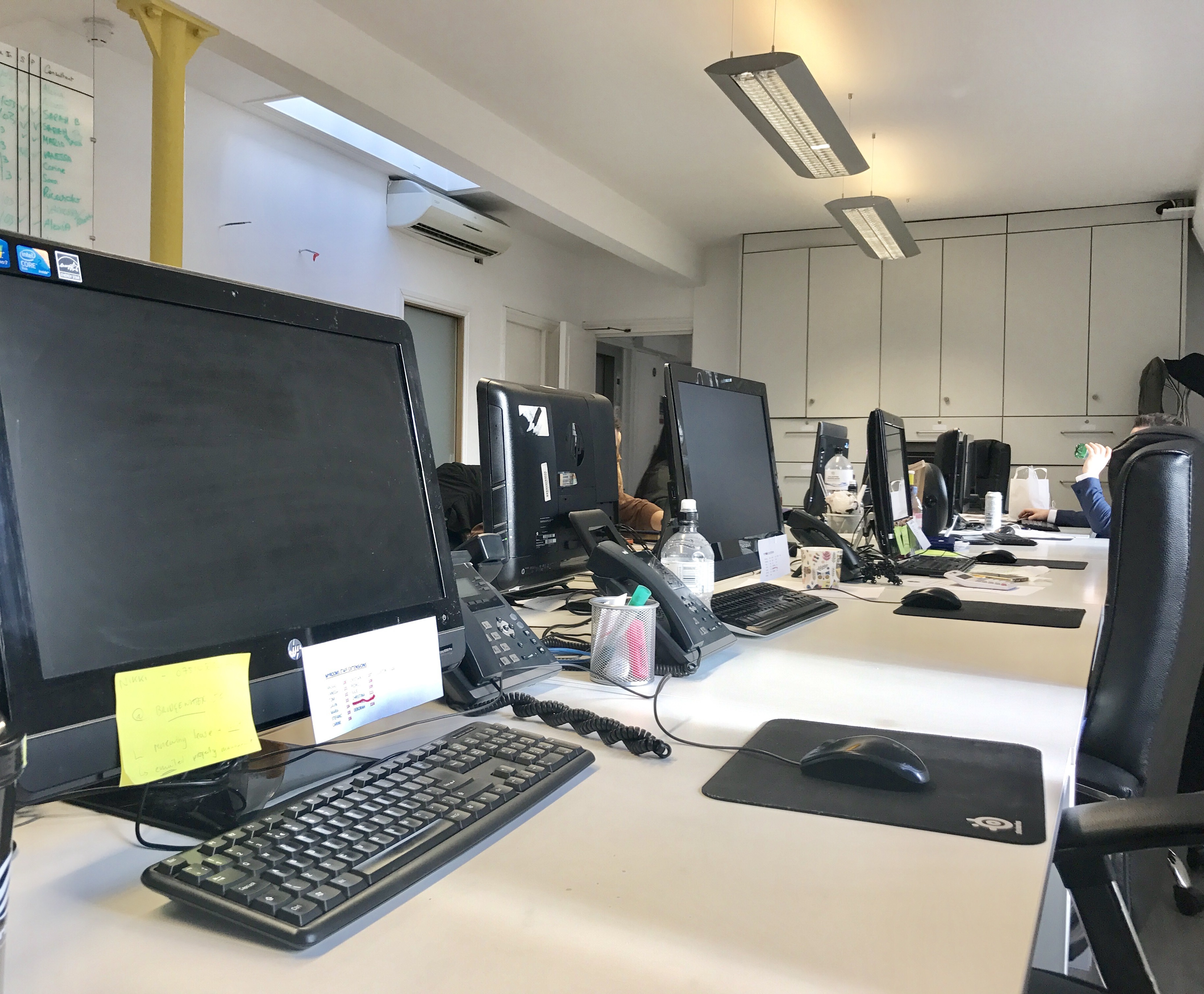 Top Location, MAYFAIR - Desks Space with Elegant Meeting Room Access Top Location, MAYFAIR - Desks Space with Elegant Meeting Room Access