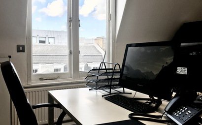 Top Location, MAYFAIR - Desks Space with Elegant Meeting Room Access   Top Location, MAYFAIR - Desks Space with Elegant Meeting Room Access