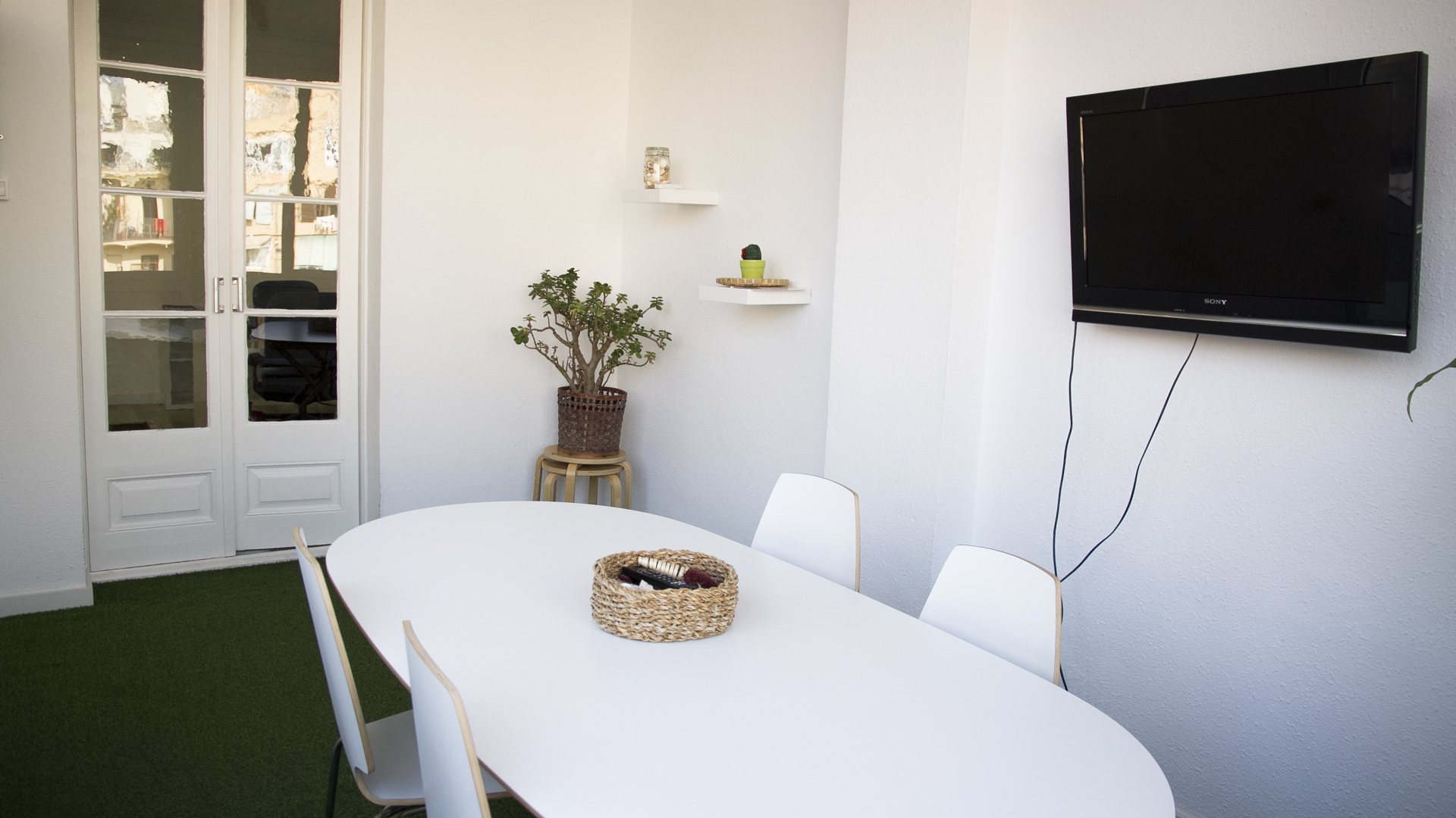 Home Work - www.homeworkcoworking.com Home Work - www.homeworkcoworking.com