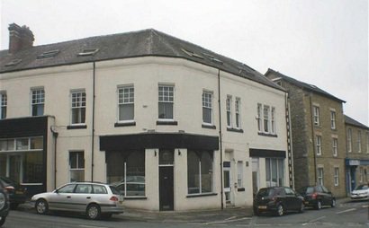 Hot Desks/Meeting Room/Craft Room/Business Mail Hot Desks/Meeting Room/Craft Room/Business Mail