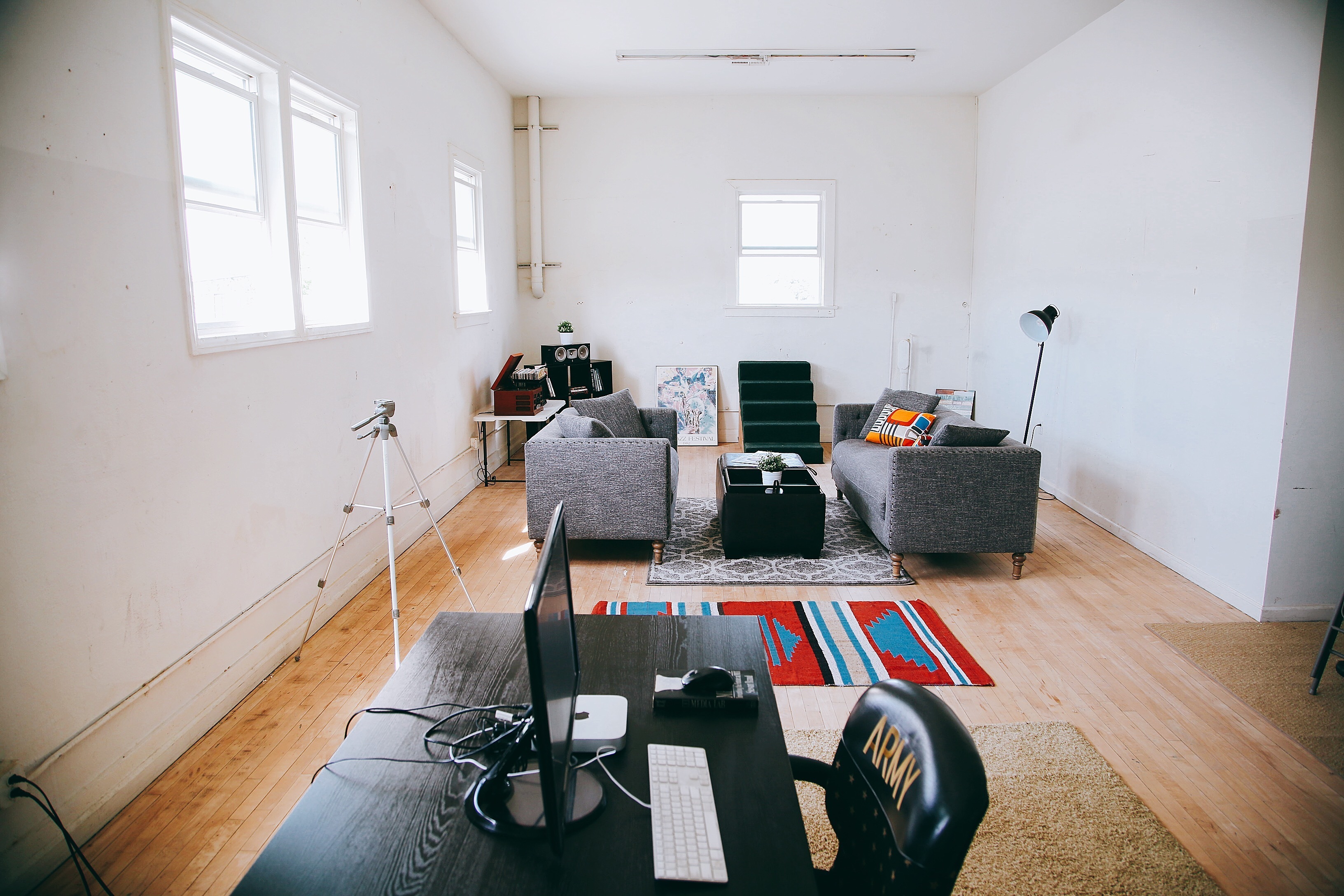 Creative Safe Haven With Natural Sunlight 